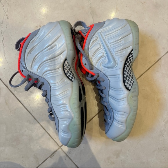 Jordans Nike Foamposite - Picture 2 of 8